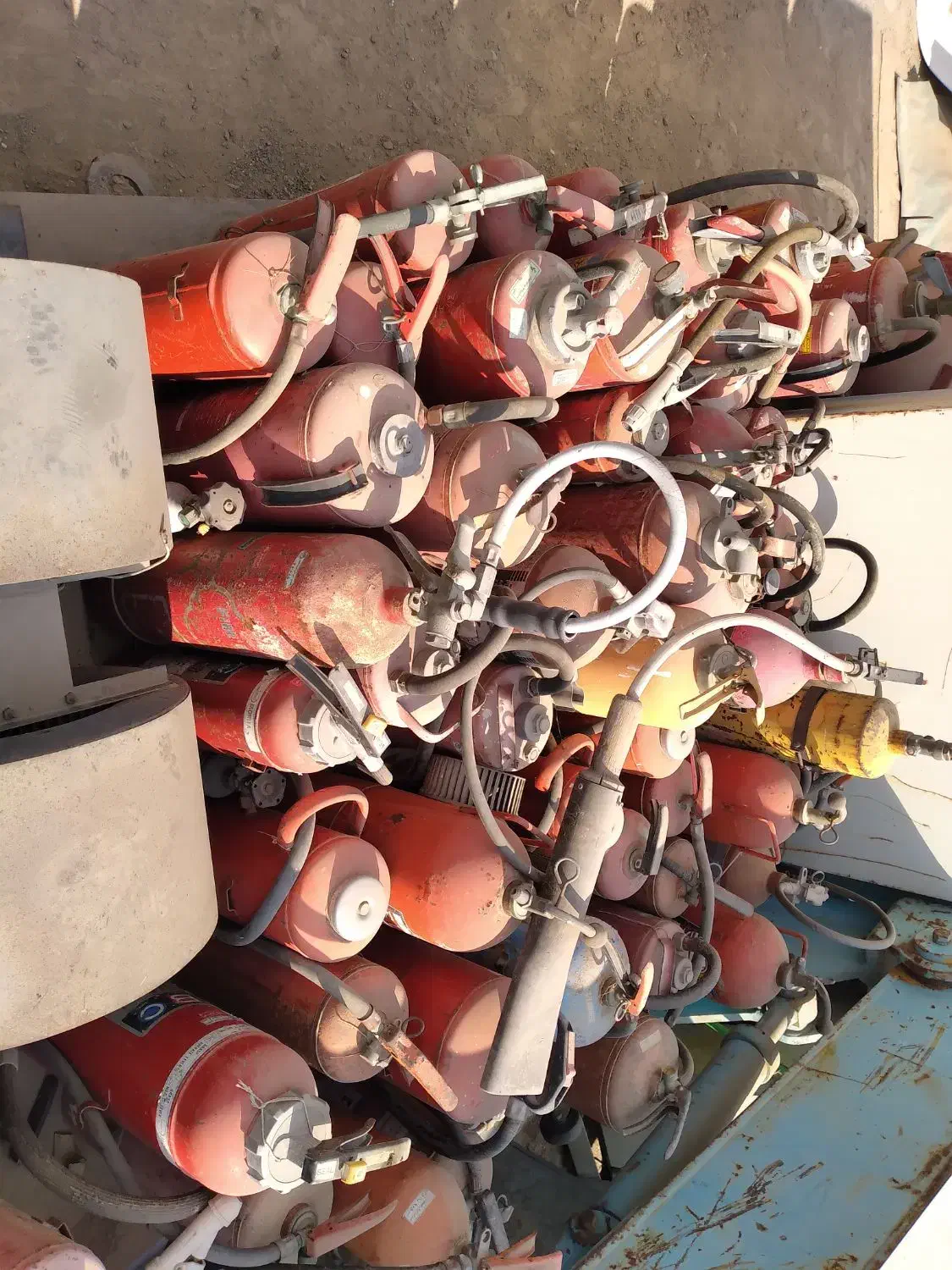 ۱۳۰ عدد کپسول اتش نشانی|ابزارآلات|صباشهر, |دیوار