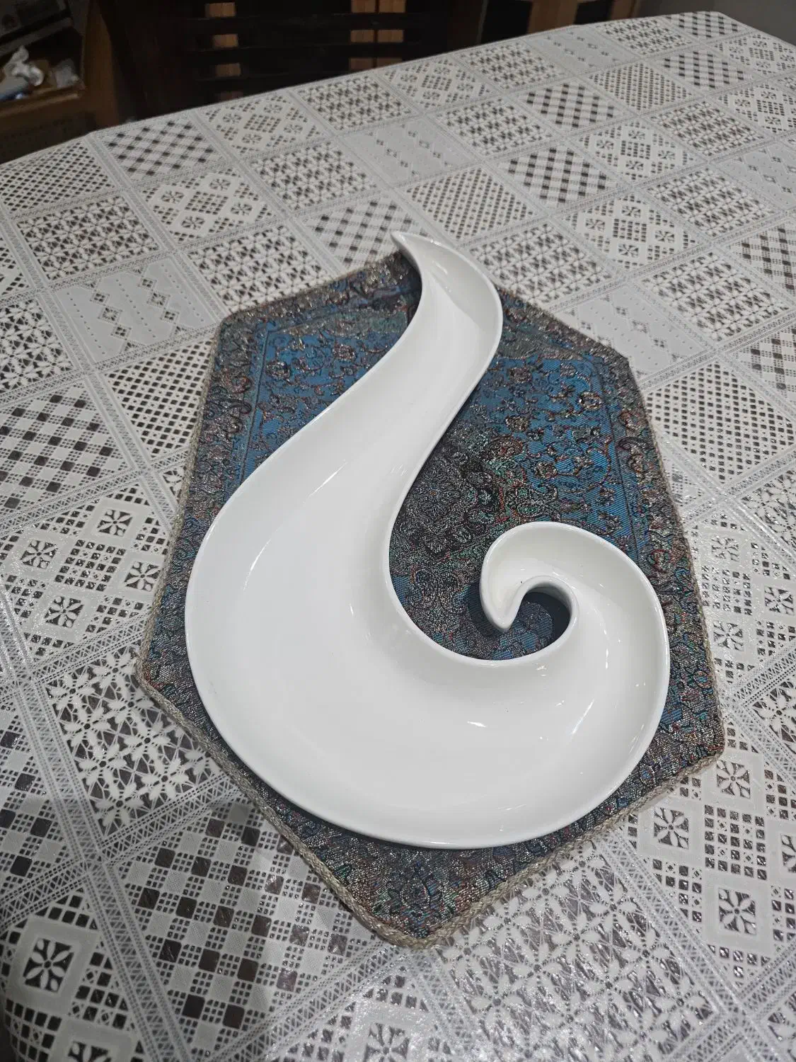 ظرف سرو و پذیرایی|ظروف سرو و پذیرایی|لاهیجان, کوی خزر|دیوار