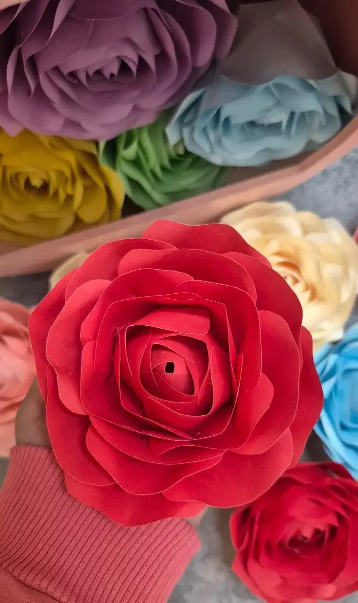 آموزش آنلاین گل رز کاغذی(پشتیبانی و رفع اشکال)|صنایع دستی و سایر لوازم تزئینی|تهران, مشیریه|دیوار