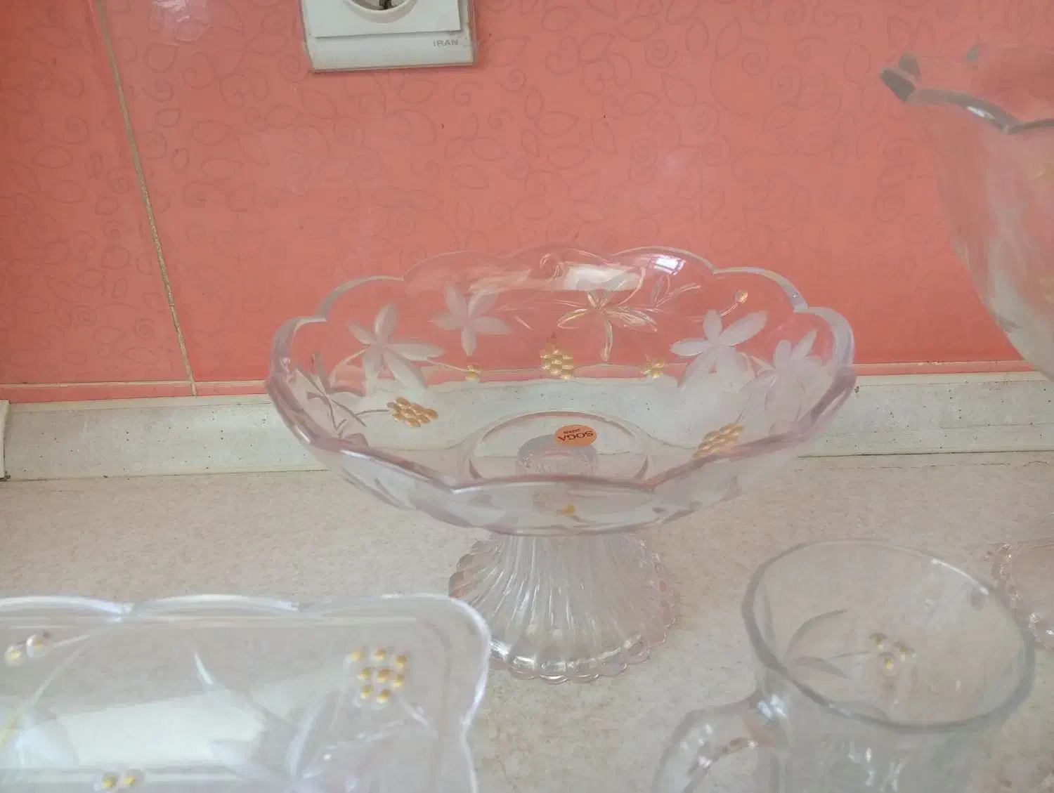 تعدادی بلور|ظروف سرو و پذیرایی|اصفهان, ملک|دیوار