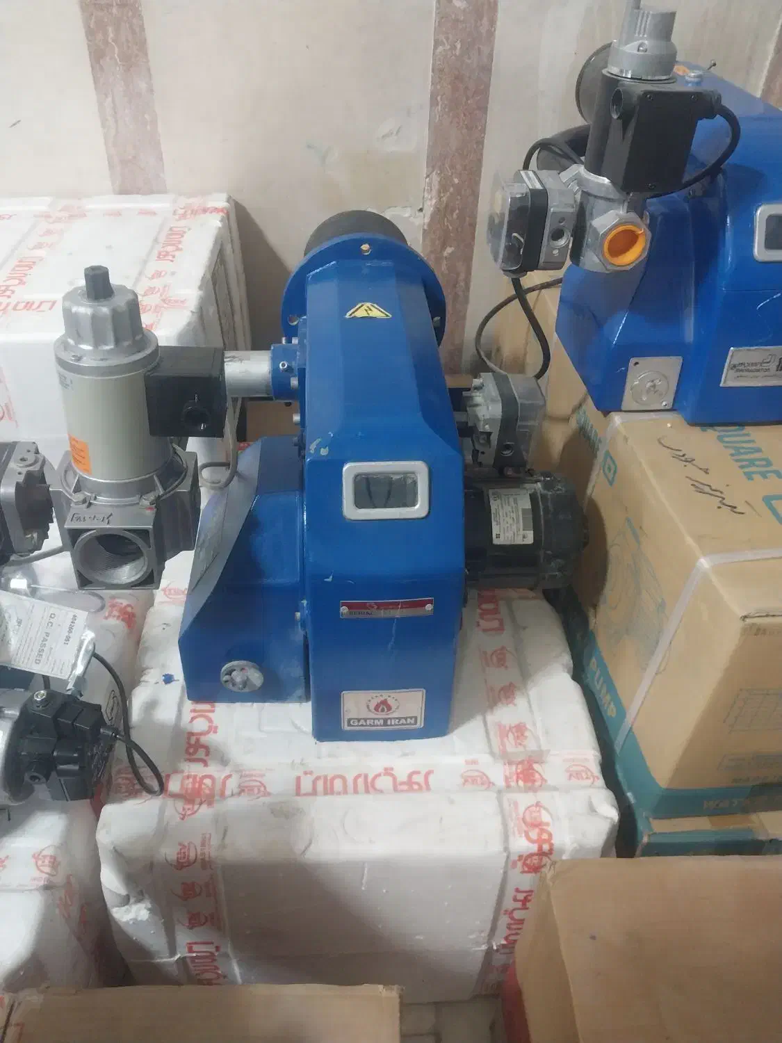 مشعل گازی -گازوئیلی|آبگرمکن، پکیج، شوفاژ|باسمنج, |دیوار