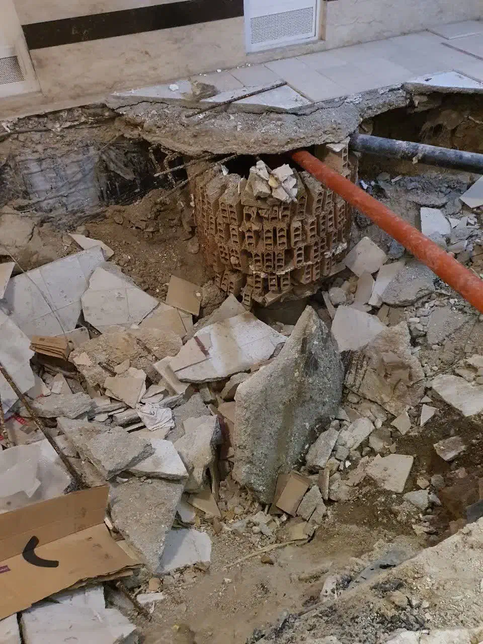 تخلیه چاه فاضلاب لوله بازکنی لایروبی ریزش رفع بو|خدمات پیشه و مهارت|تهران, پاسداران|دیوار