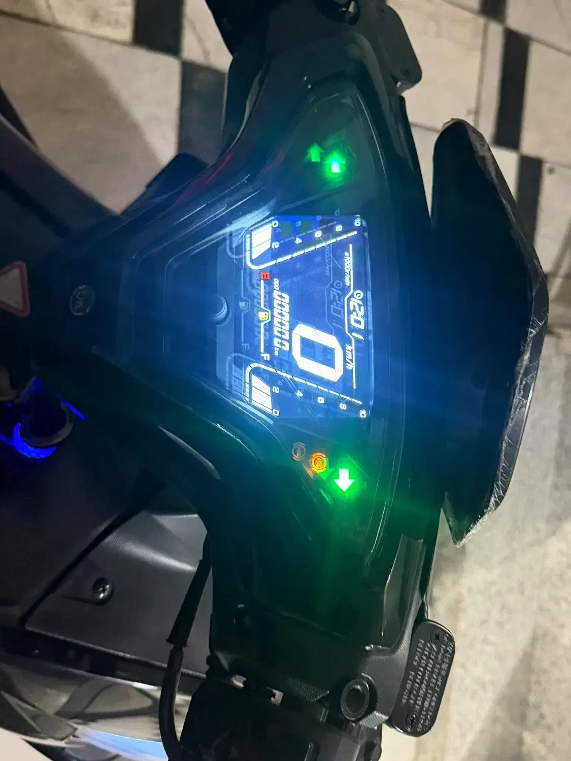 طرح ایروکس NVX 180|موتورسیکلت|تهران, کیانشهر|دیوار