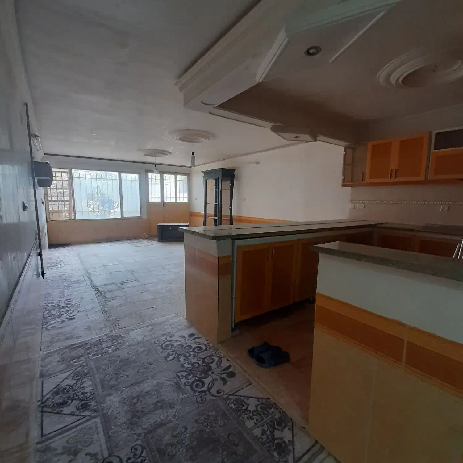 واحد ۷۰ متری مناسب خانواده کم جمعیت|اجارهٔ آپارتمان|سبزوار, امیر کبیر|دیوار