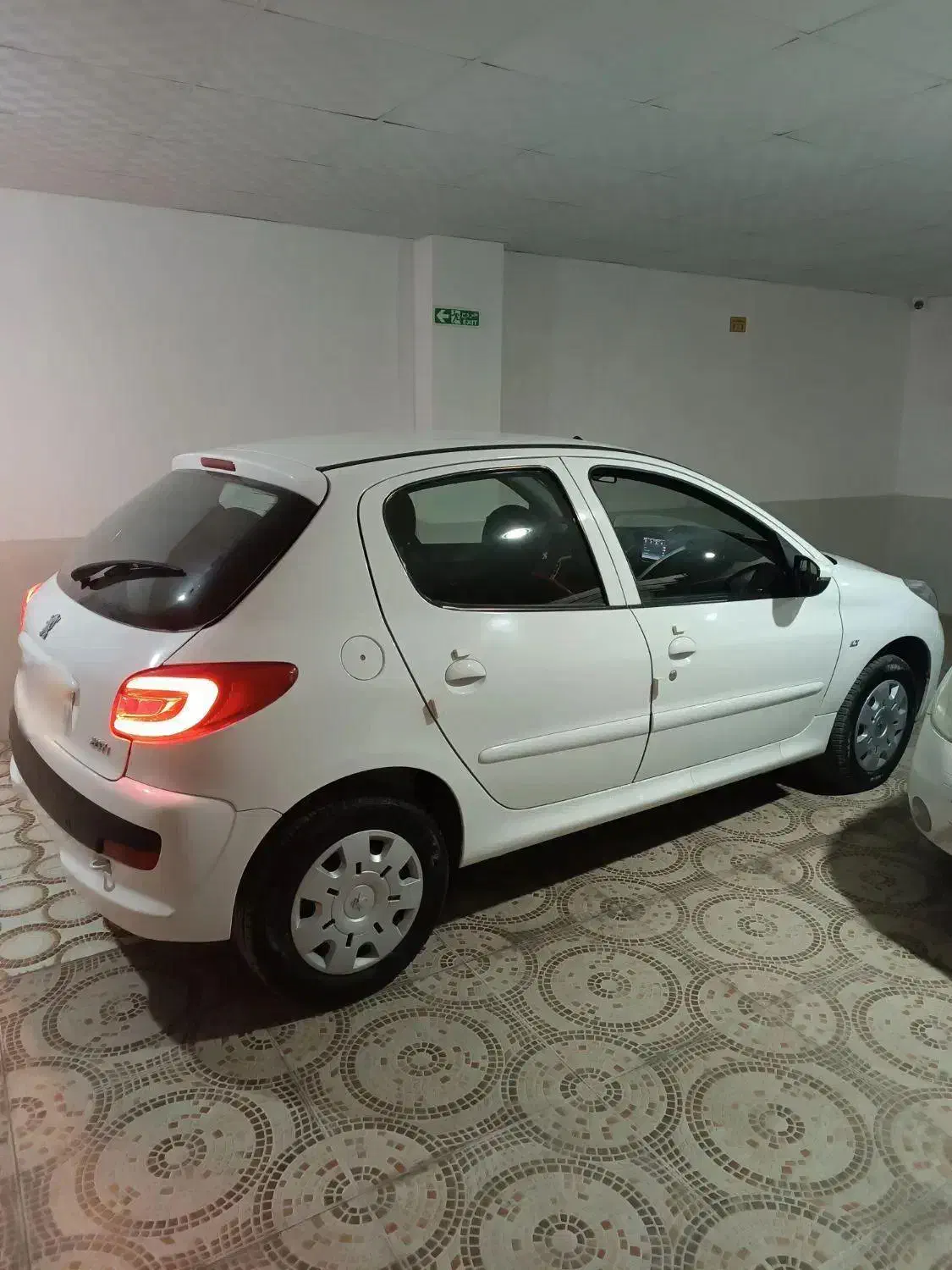 207 1403|خودرو سواری و وانت|خرم‌آباد, |دیوار