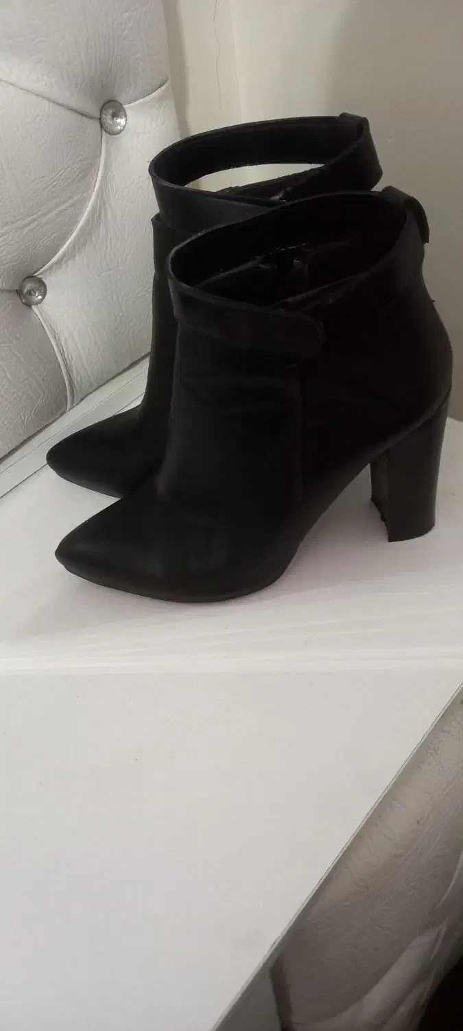 نیم بوت نو|کیف، کفش، کمربند|فردوسیه, |دیوار