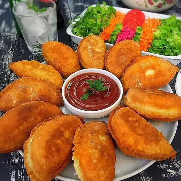 آشپزی وشیرینی پزی در منزل|خدمات پذیرایی، مراسم|اراک, |دیوار