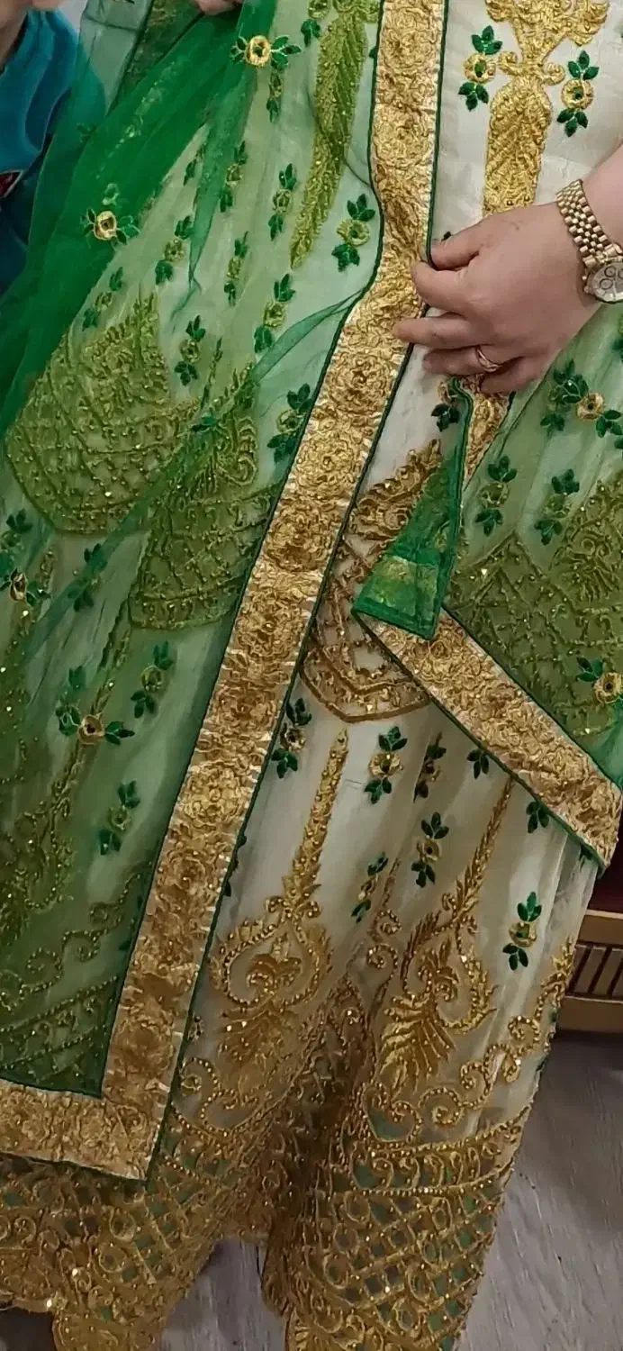 لباس هندی|لباس|قم, شهرک مهدیه (مدرس)|دیوار