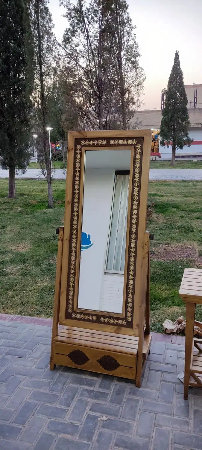 آینه های قدی تمام چوبی و کافی بار های شیک|جاکفشی، کمد، دراور|شاهینشهر, مخابرات (شهید بهشتی)|دیوار