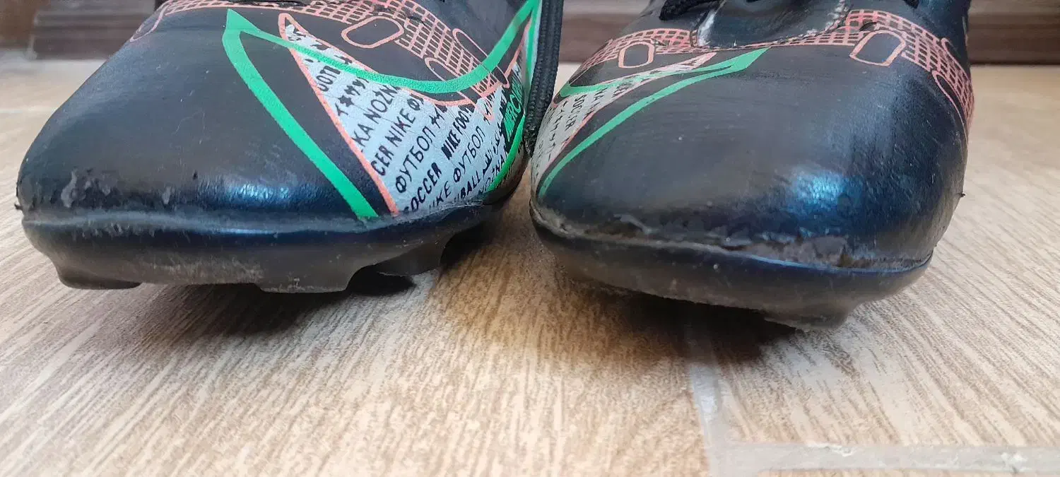 کفش فوتبال سایز۳۶|تجهیزات ورزشی|شاهینشهر, عطار|دیوار