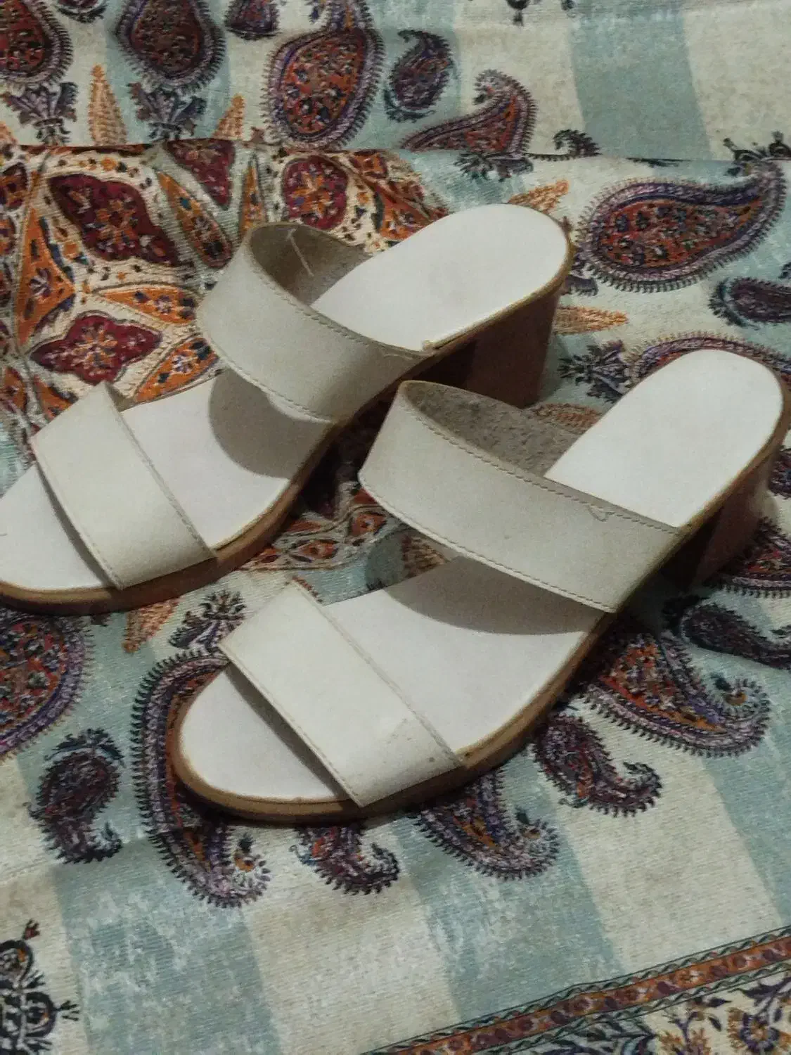 کفش پاشنه بلند سفید|کیف، کفش، کمربند|گنبد کاووس, |دیوار