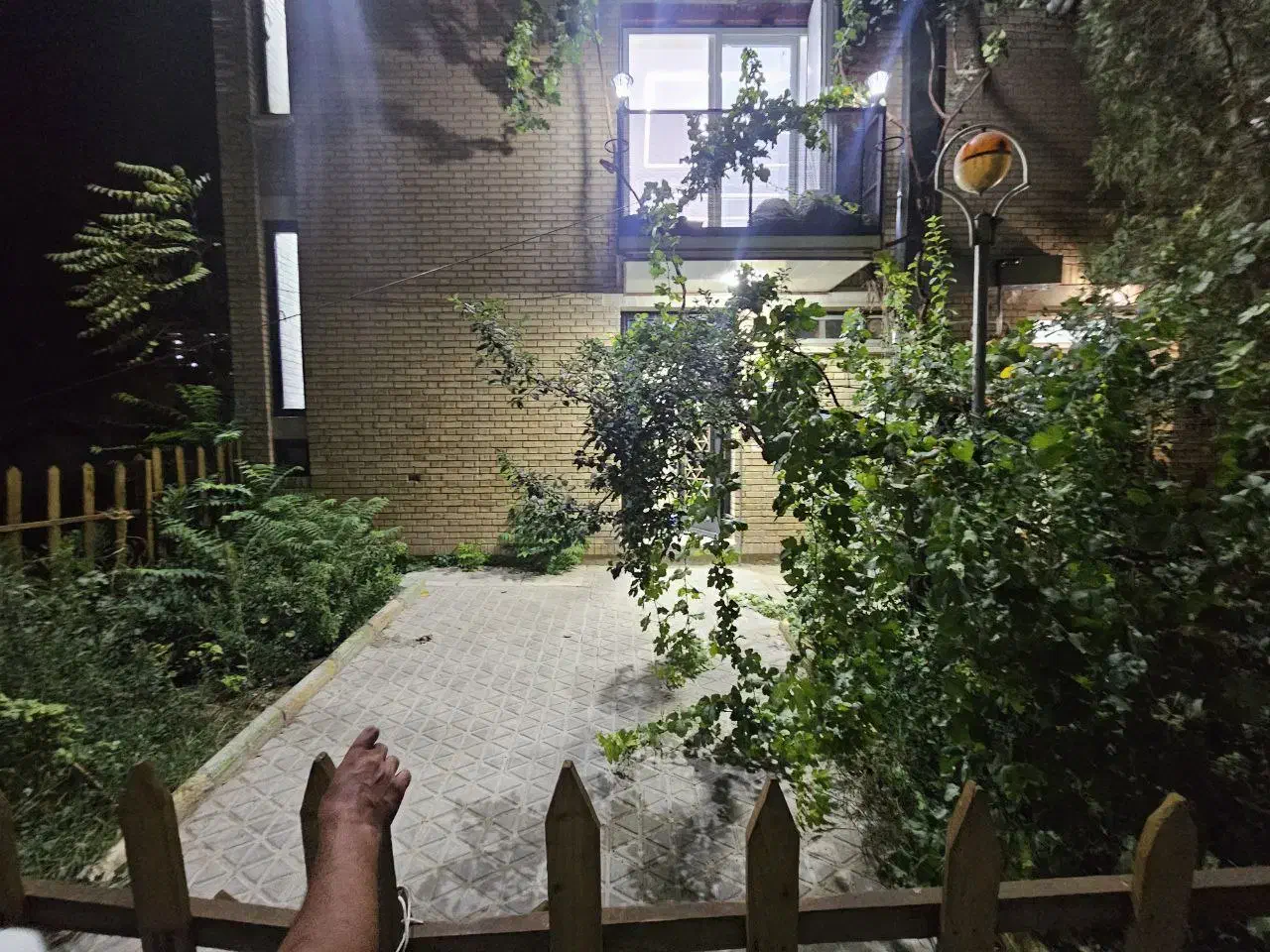 ویلایی محله ب۱|فروش خانه و ویلا|فولادشهر, B1|دیوار