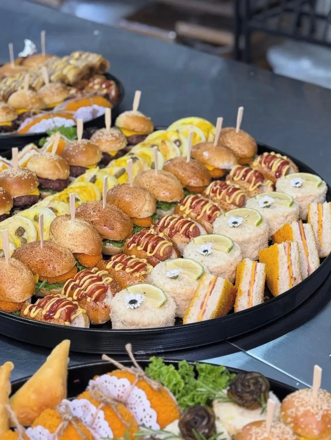 فینگرفود پک پذیرایی سینی مزه دسر|خدمات پذیرایی، مراسم|تهران, تهرانپارس غربی|دیوار