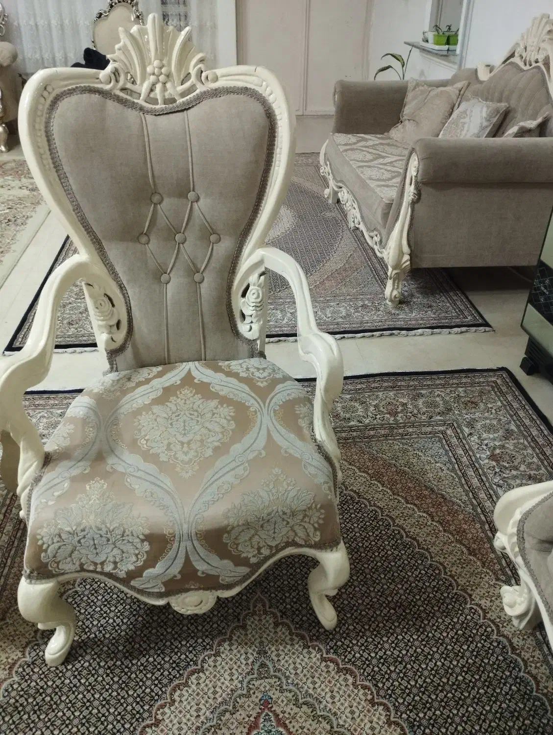 مبل 7 نفره با سه تا میز تمیز|مبلمان خانگی و میز عسلی|مراغه, |دیوار