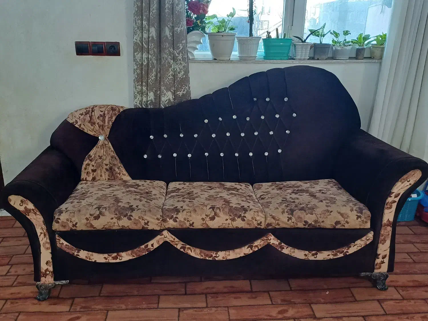 مبل۷نفره|مبلمان خانگی و میز عسلی|کوچصفهان, |دیوار