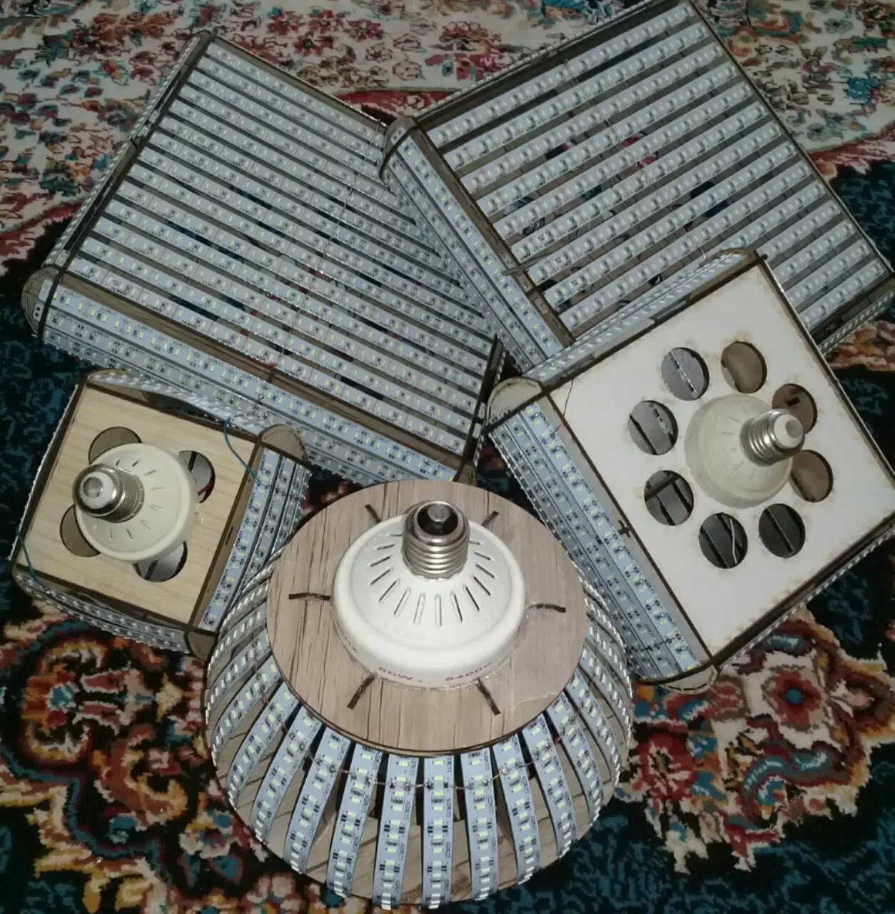 لامپ  چراغ ال ای دی کم‌مصرف و مبدل . اینورتر|لامپ و چراغ|ایلام, |دیوار