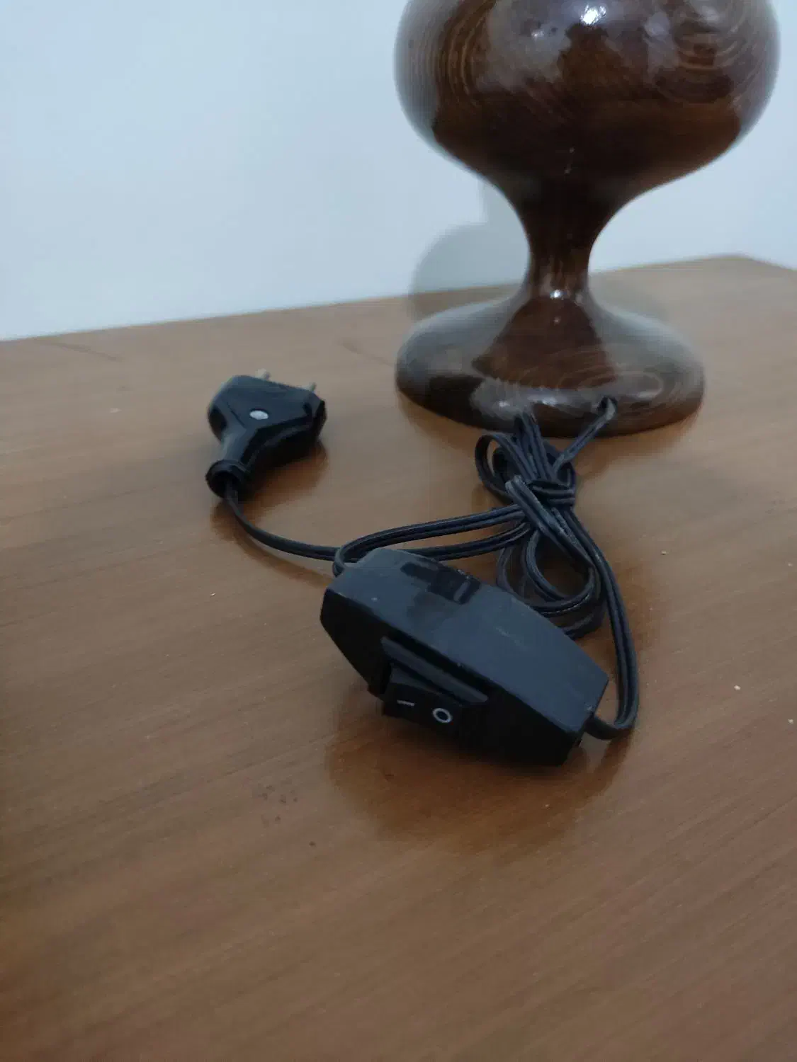 چراغ برقی|چراغ خواب و آباژور|مشکیندشت, |دیوار