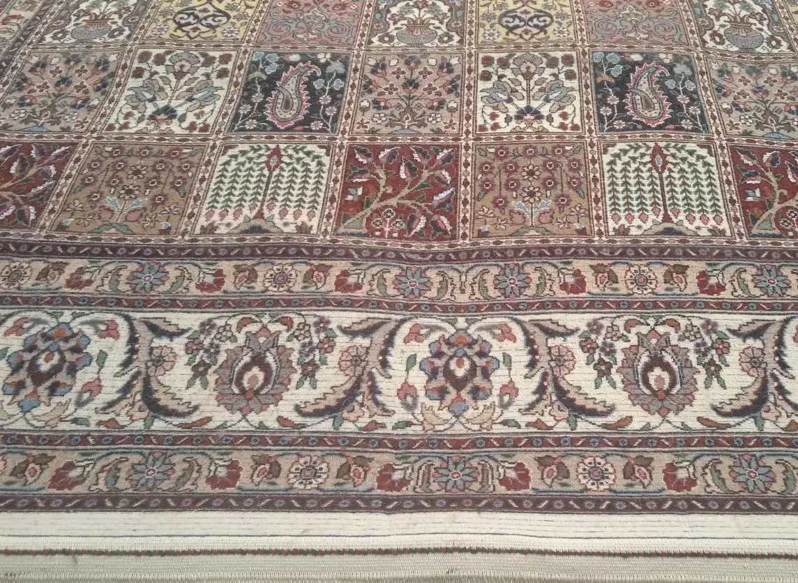 فرش دستباف خشتی|فرش|بیرجند, |دیوار