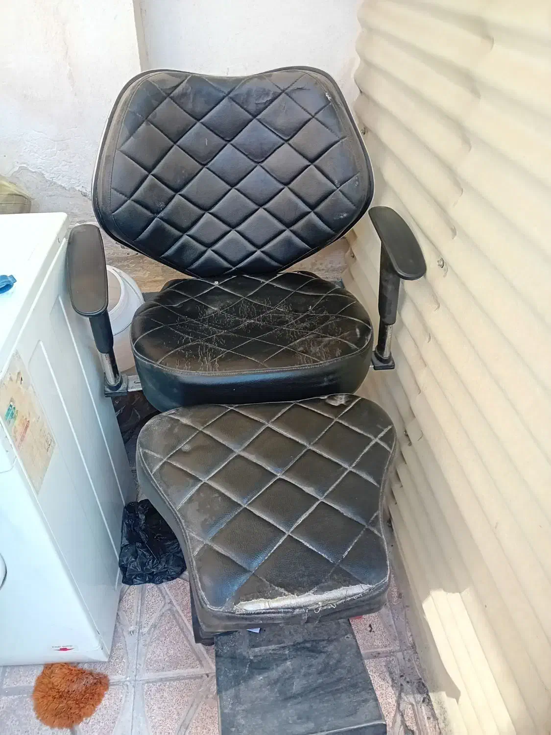 صندلی ارایشگاه میز کار|آرایشگاه و سالن‌های زیبایی|اردبیل, |دیوار