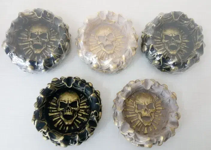 زیر سیگاری اسکلت|صنایع دستی و سایر لوازم تزئینی|اصفهان, قهجاورستان|دیوار