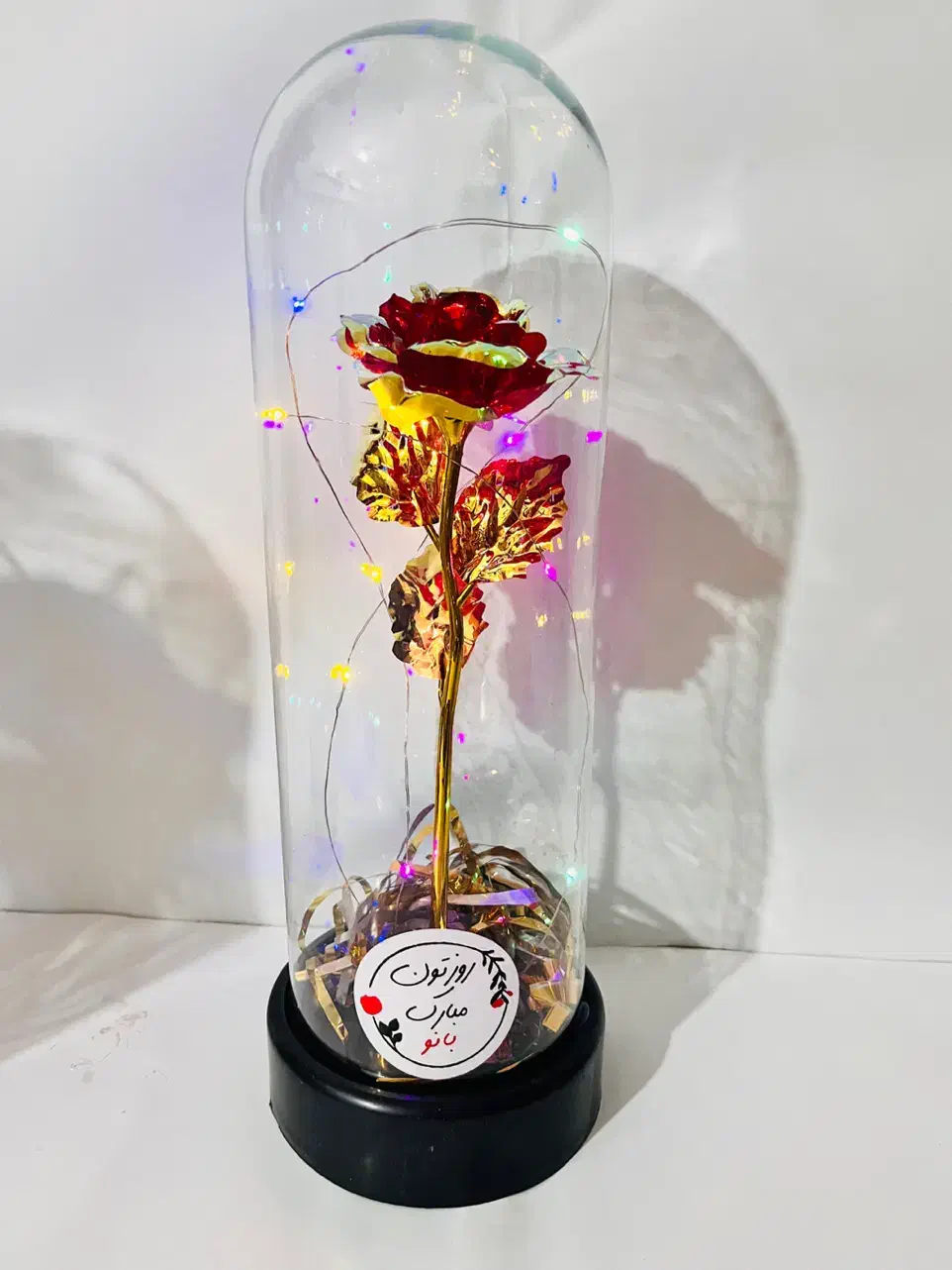 روز مادر|گل مصنوعی|شیراز, کوشک بیدک|دیوار