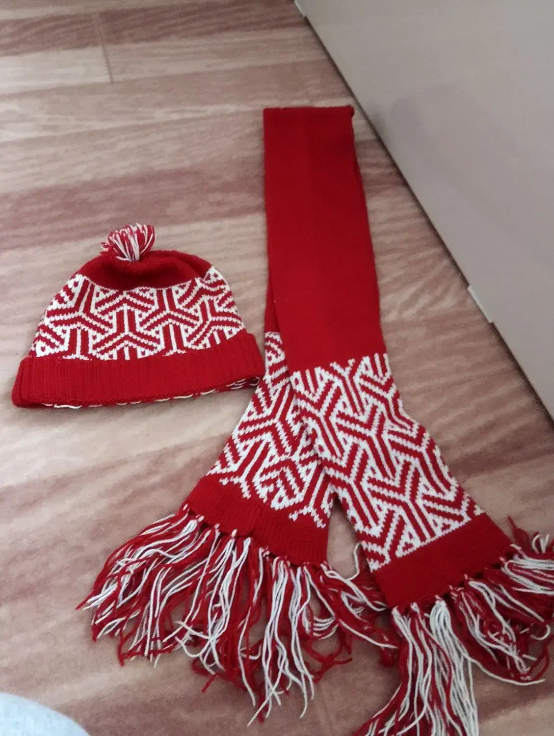 کلاه شال دخترانه وبلوز بافت|لباس|ارومیه, |دیوار