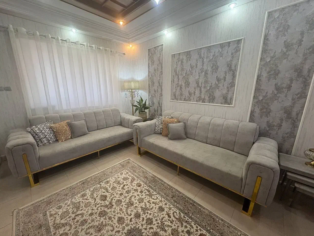 مبل راحتی در حد نو نو|مبلمان خانگی و میز عسلی|رشت, امین الضرب|دیوار