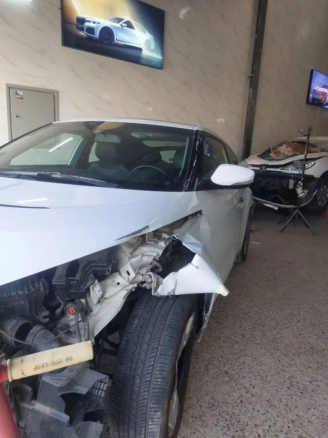 به صافکار ماهر و کار بلد نیازمندیم|استخدام صنعتی، فنی، مهندسی|خمینیشهر, |دیوار