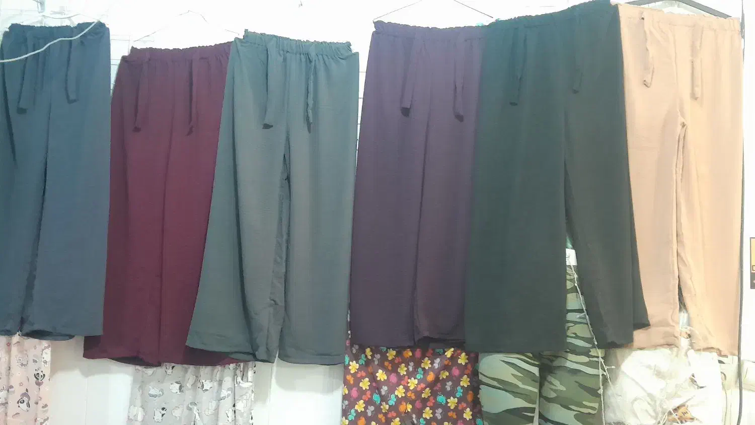 لباس زنانه|لباس|مسجد سلیمان, |دیوار