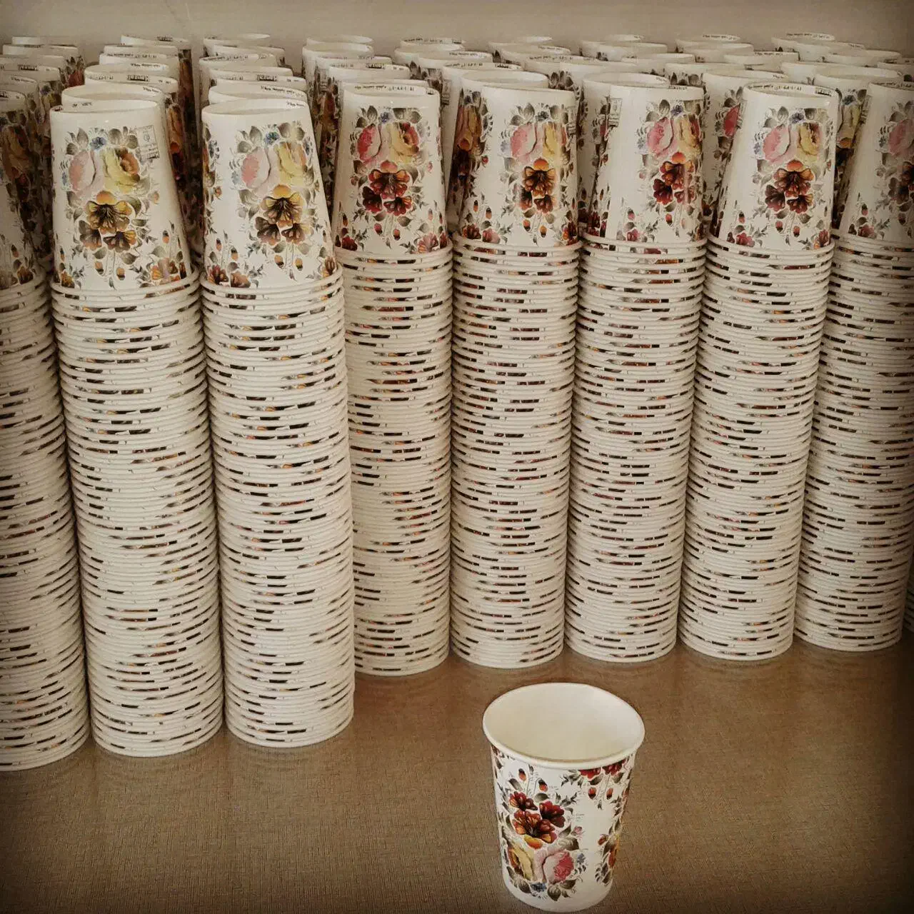 لیوان کاغذی|ظروف نگهدارنده، پلاستیکی، یک‌بارمصرف|تبریز, |دیوار