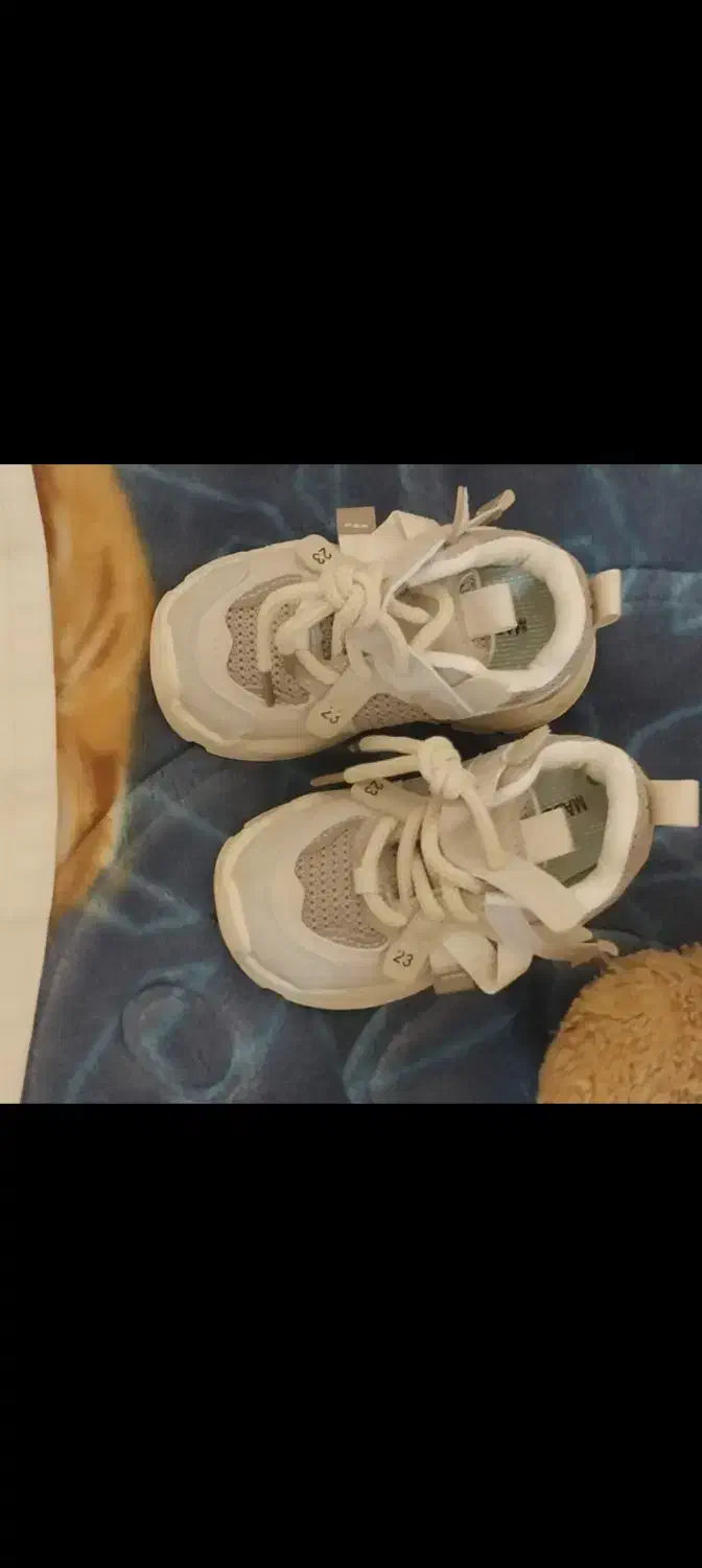 فروش کفش کودکانه اسپورت سایز ۲۳ و۲۲ کاملا سالم|کفش و لباس بچه|سراب, |دیوار