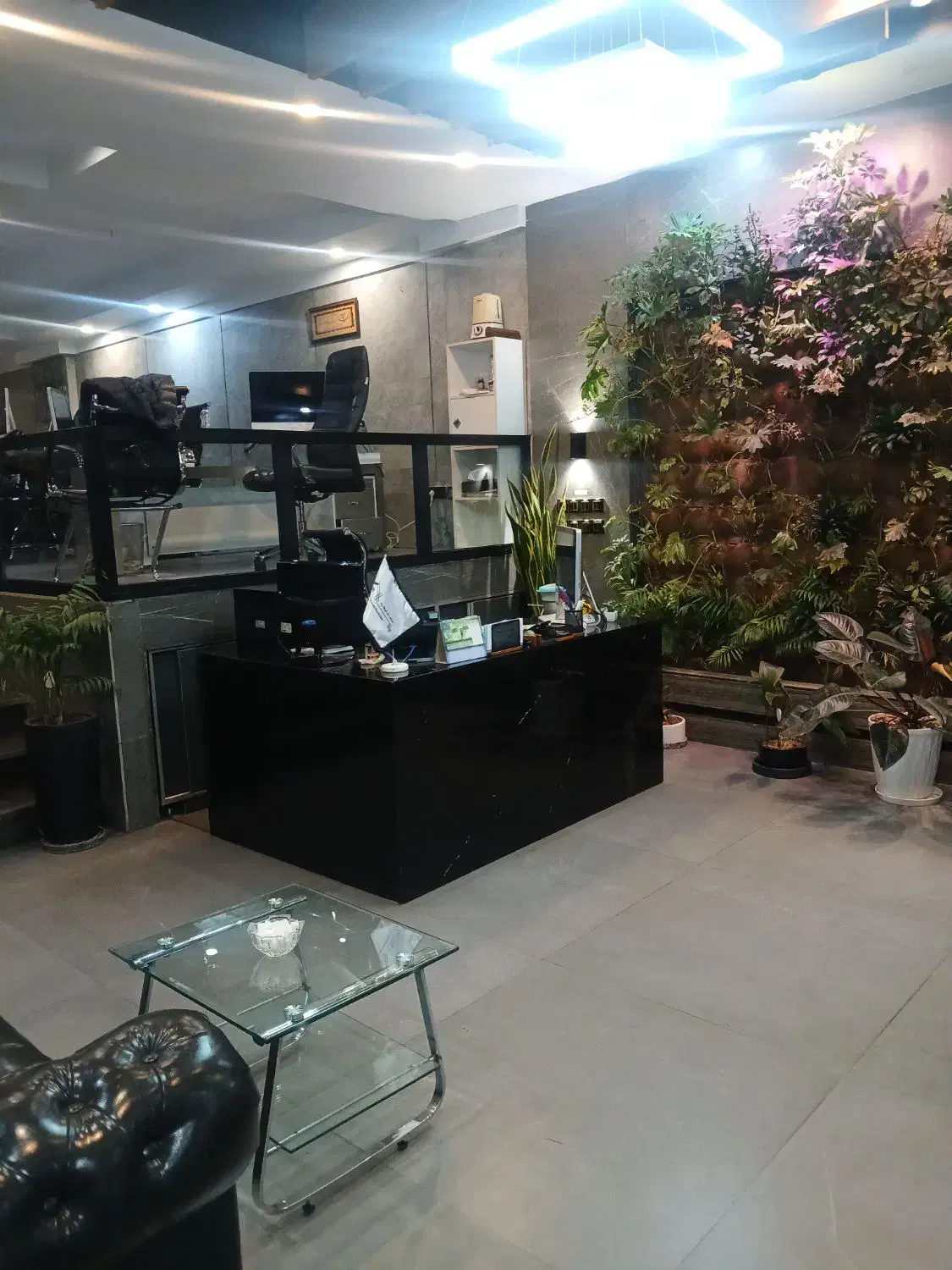 استخدام مشاور املاک|استخدام بازاریابی و فروش|تهران, حصار بوعلی|دیوار