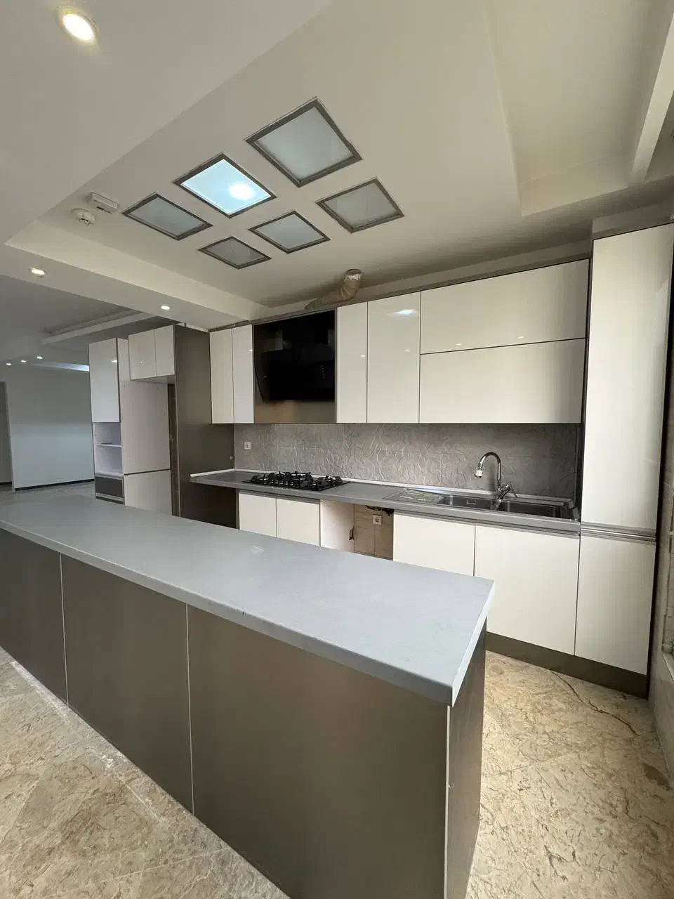 آپارتمان ۱۶۰ متری/شهرک غرب/فلامک/۳ خواب