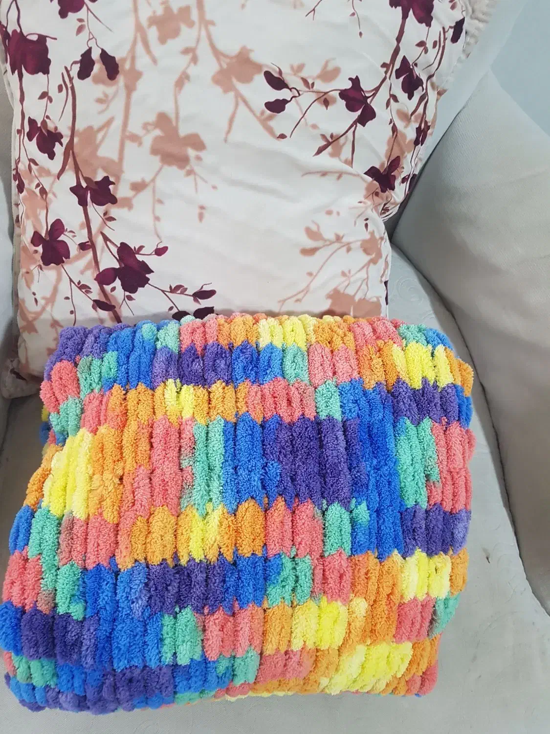 پتو پافی رنگین کمانی|رختخواب، بالش، پتو|قزوین, |دیوار