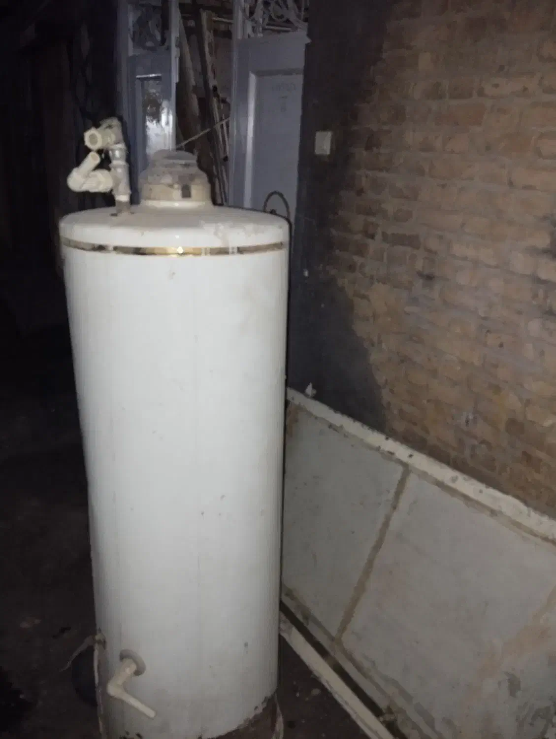 آب گرم کن زمینی|آبگرمکن، پکیج، شوفاژ|کنگاور, |دیوار