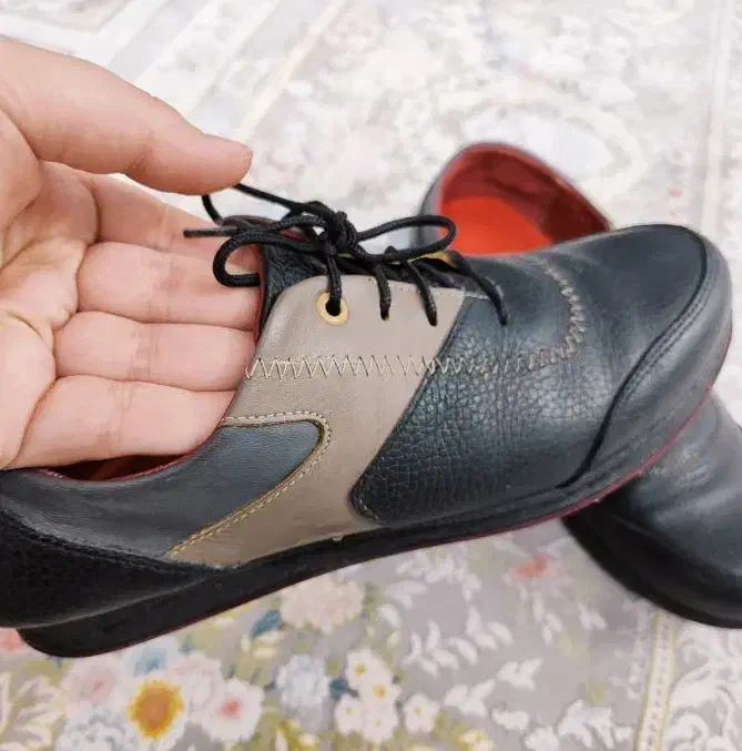 کفش زنانه|کیف، کفش، کمربند|قم, تعویض پلاک|دیوار