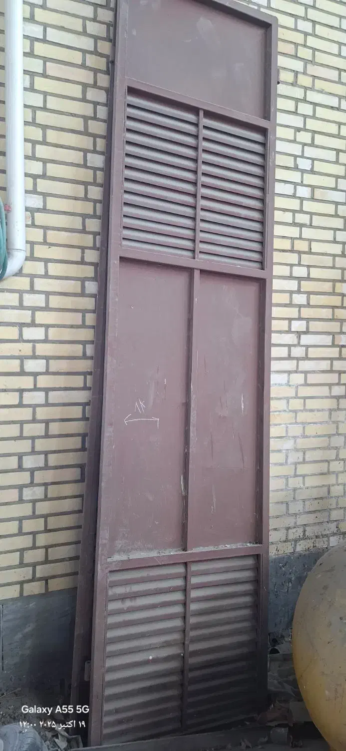 درب اتاقک اداره برق|مصالح و تجهیزات ساختمان|شاهینشهر, شهرک صنعتی اصفهان|دیوار