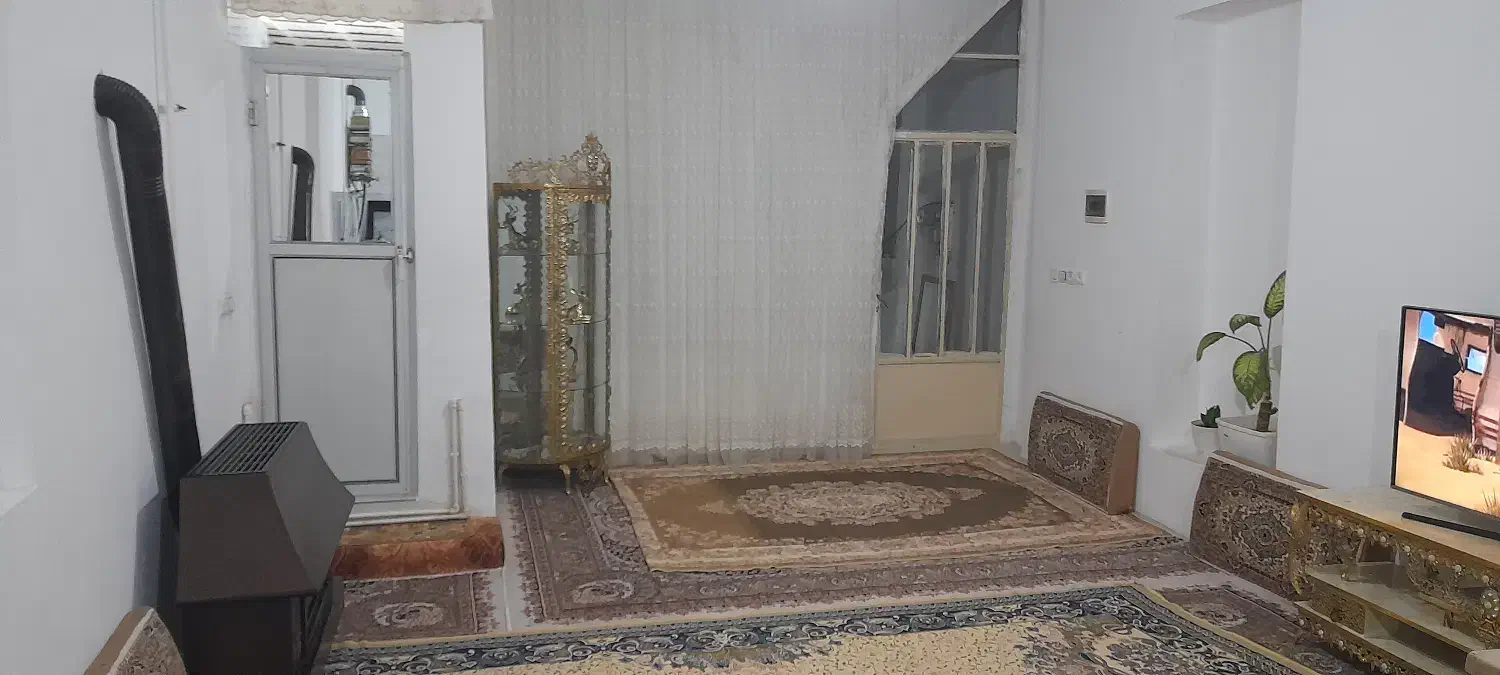 خانه۵۰ متر صادقیه|فروش زمین و ملک کلنگی|کرمانشاه, |دیوار