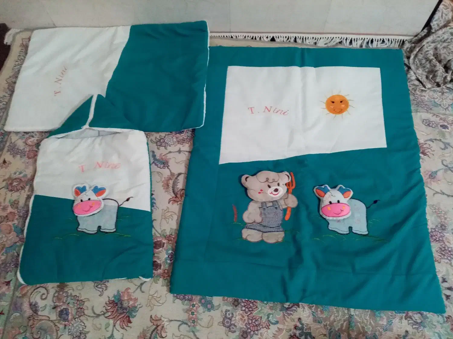 سرویس تشک بچه|تخت و سرویس خواب|مشهد, شهرک شهید باهنر|دیوار