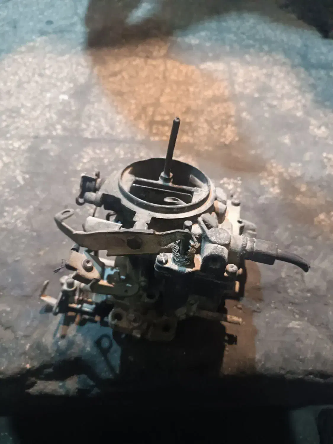 کاربراتور تویوتا لندکروز قدیمی ۶ سیلندر|قطعات یدکی و لوازم جانبی|شیروان (خراسان), |دیوار