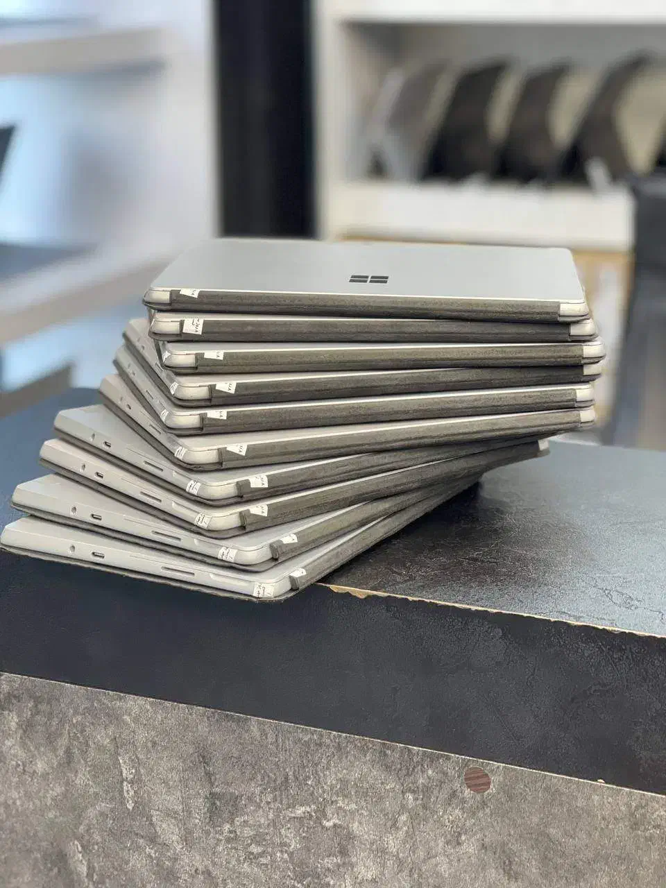 سرفیس پرو گوو  Microsoft GO 1|رایانه همراه|تهران, فلسطین (میدان انقلاب)|دیوار