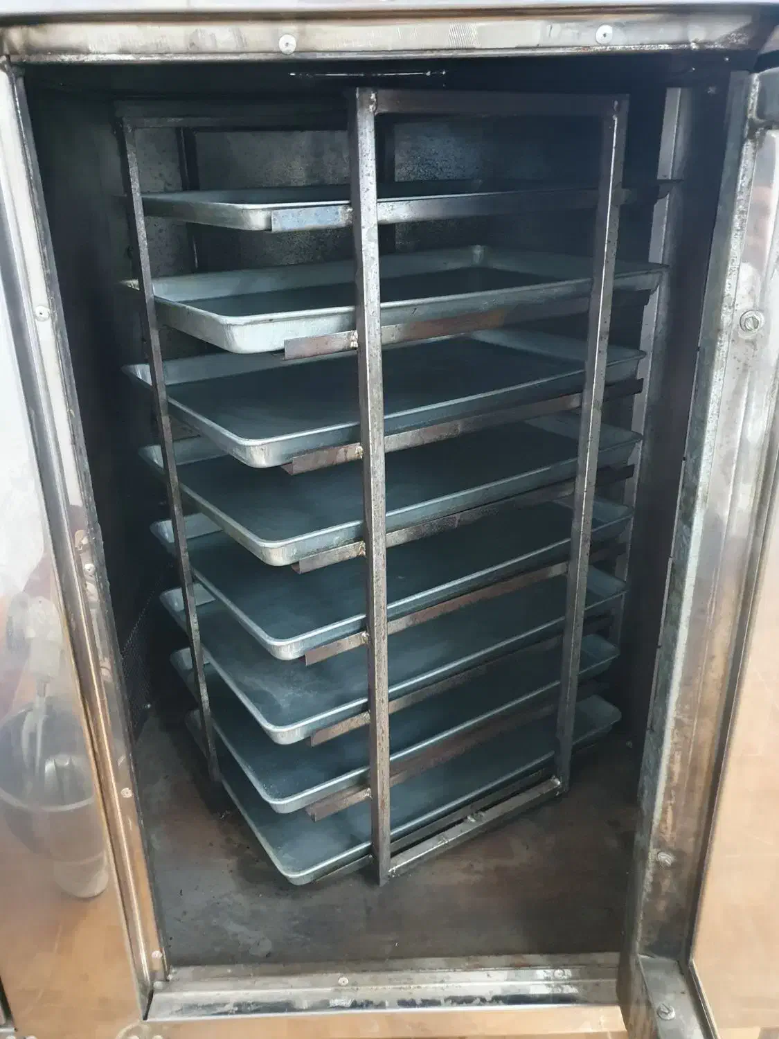 فر قنادی ۸ سینی صنعتی و خمیر گیر ۷ کیلویی|اجاق گاز و لوازم برقی پخت‌وپز|شیراز, میرزاکوچک خان|دیوار