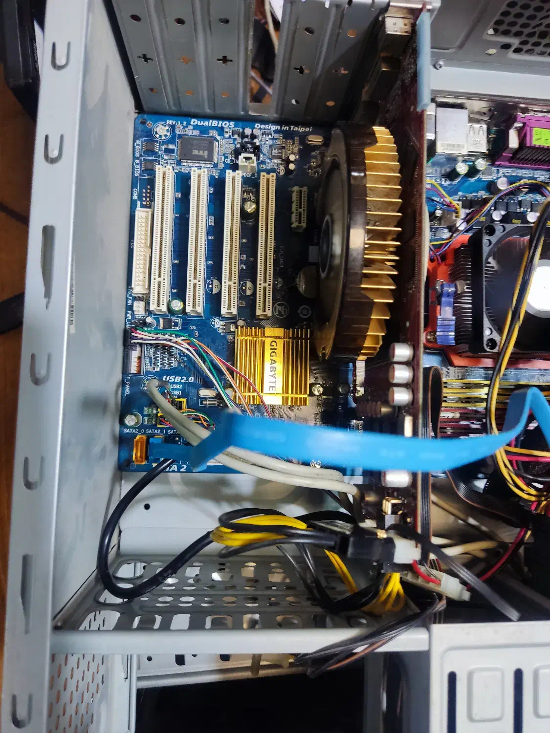 گرافیک 1گیگ 4850 Asus|قطعات و لوازم جانبی رایانه|نسیم‌شهر, |دیوار