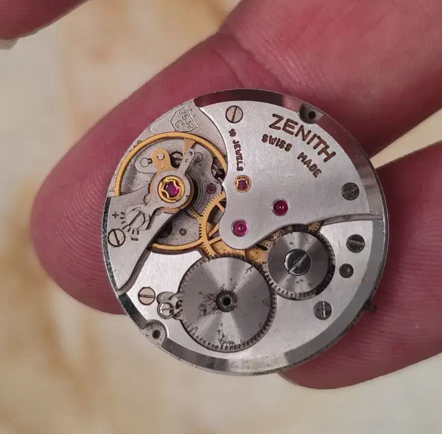 موتور ساعت زنیت بسیار قدیمی فروش حضوری|ساعت|تهران, مجیدآباد|دیوار