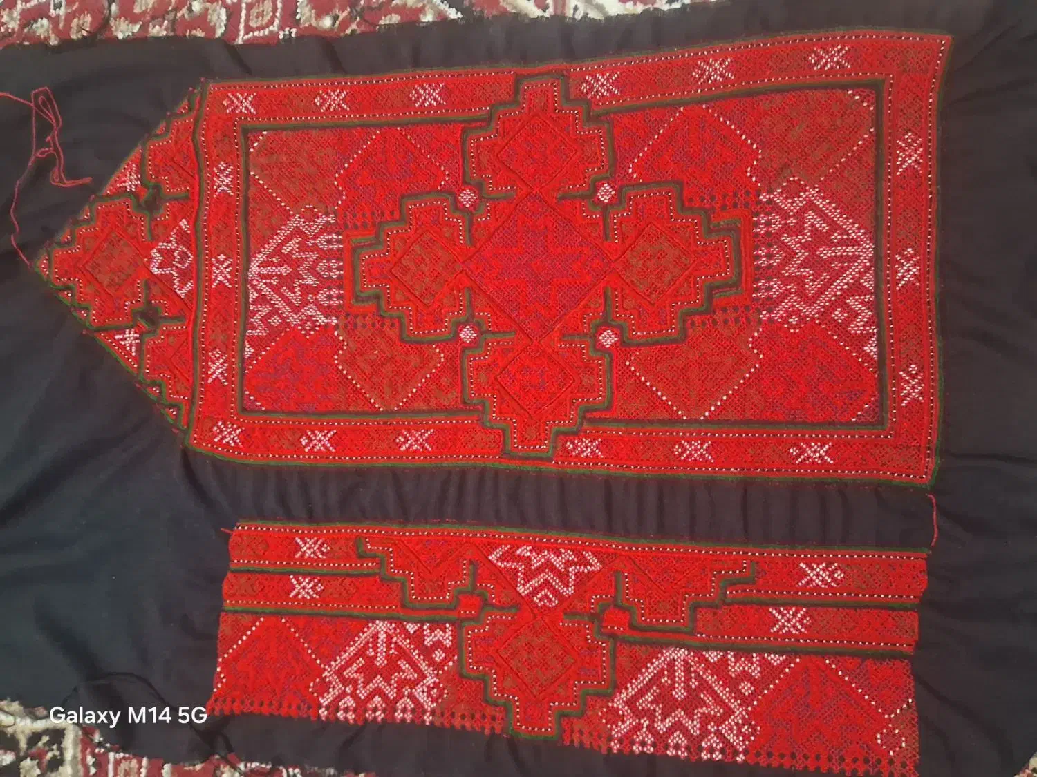 زی آستین|لباس|سراوان, |دیوار