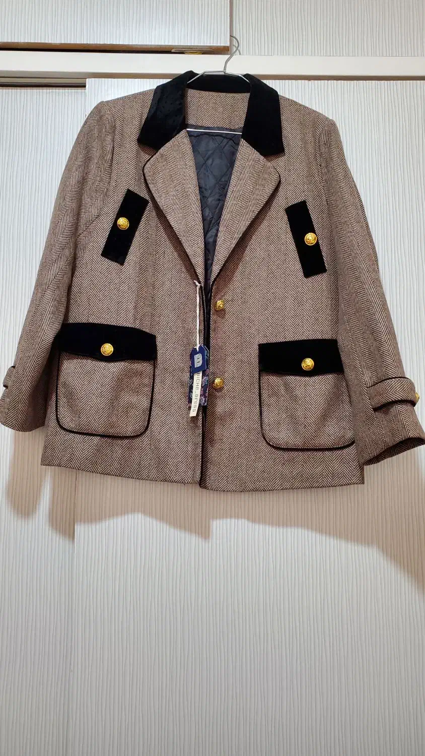 پالتو نونو و خارجی|لباس|تهران, والفجر (افسریه)|دیوار