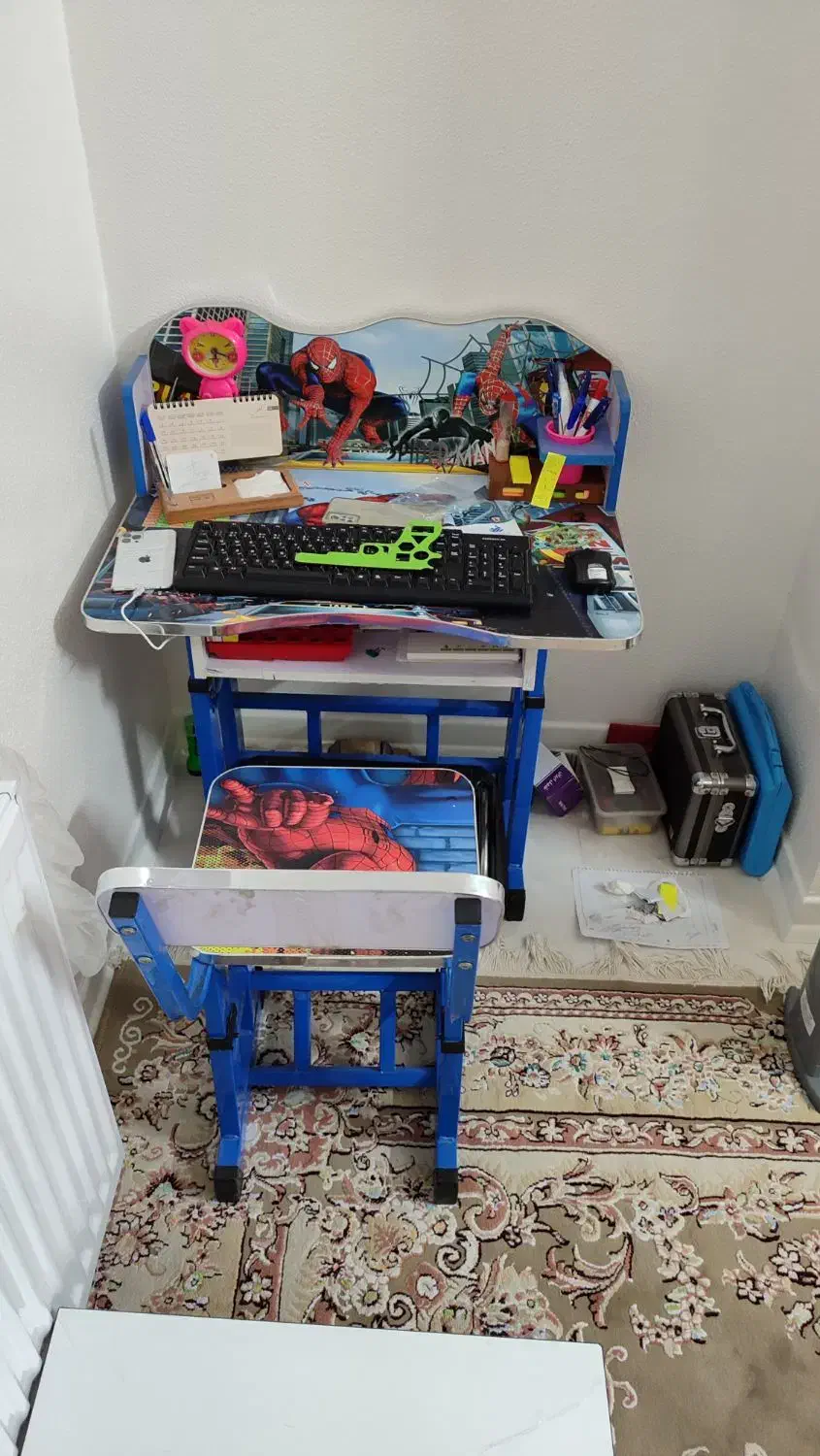 میز تحریر کودک|میز تحریر و کامپیوتر|شاهین‌شهر, فردوسی|دیوار