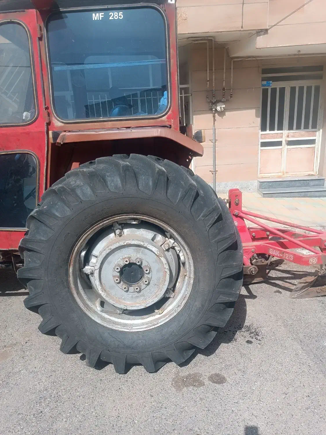 تراکتور۲۸۵مدل ۶۳|خودرو سنگین|تیکمه داش, |دیوار