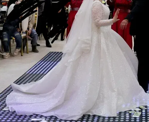 لباس عروس|لباس|اسلام‌شهر, شهرک واوان|دیوار