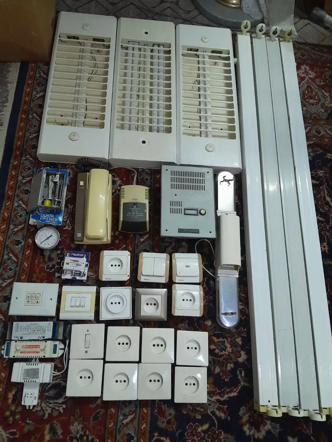 ابزار و وسایل برقی|لامپ و چراغ|حمیدیا, |دیوار